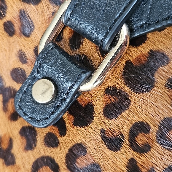 Cache' wristlet/purse - Picture 2 of 8